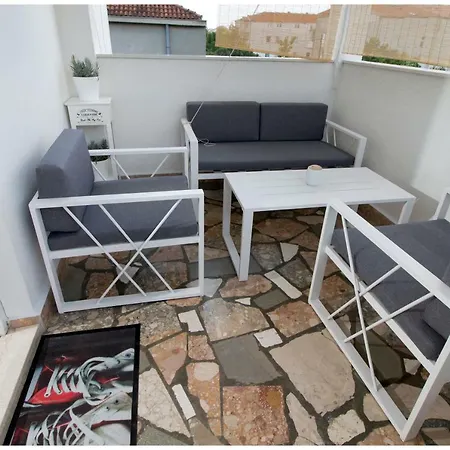 Large Apartment Between Split And Trogir Kastela Exterior photo