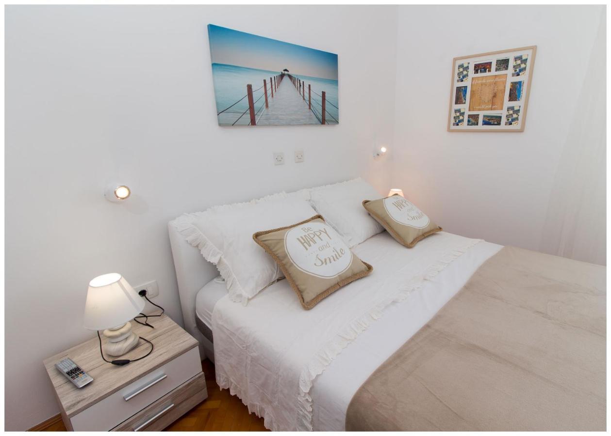 Large Between Split And Trogir Apartment