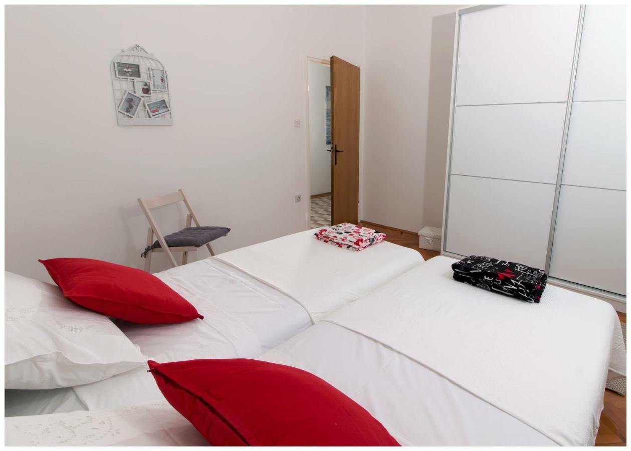 Large Between Split And Trogir Apartment *