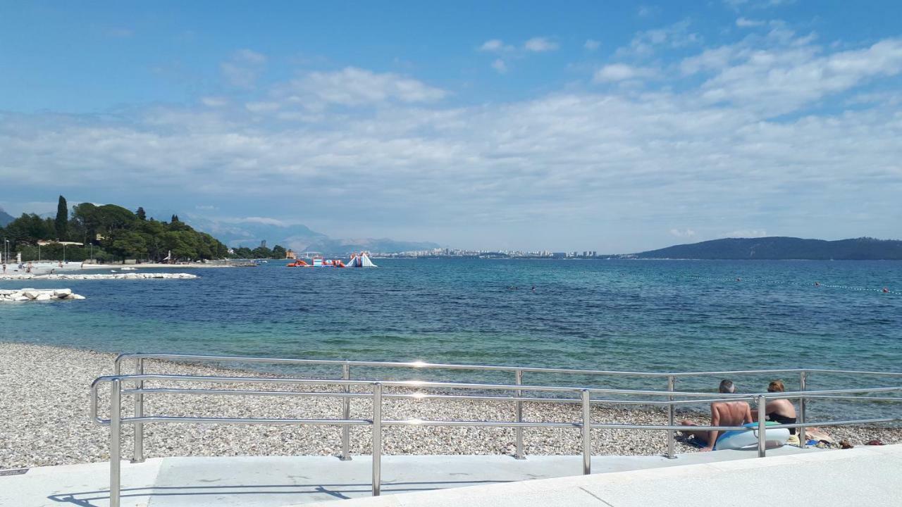 Large Between Split And Trogir Apartment *