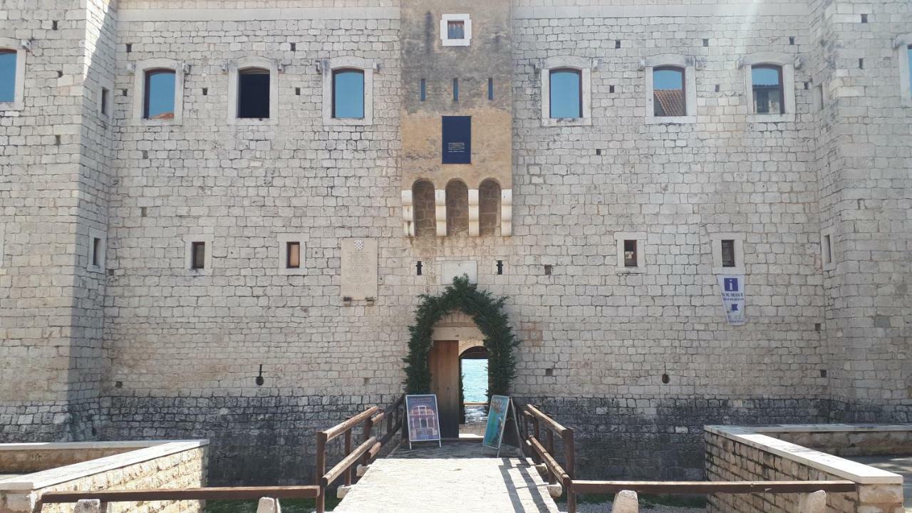 Large Between Split And Trogir